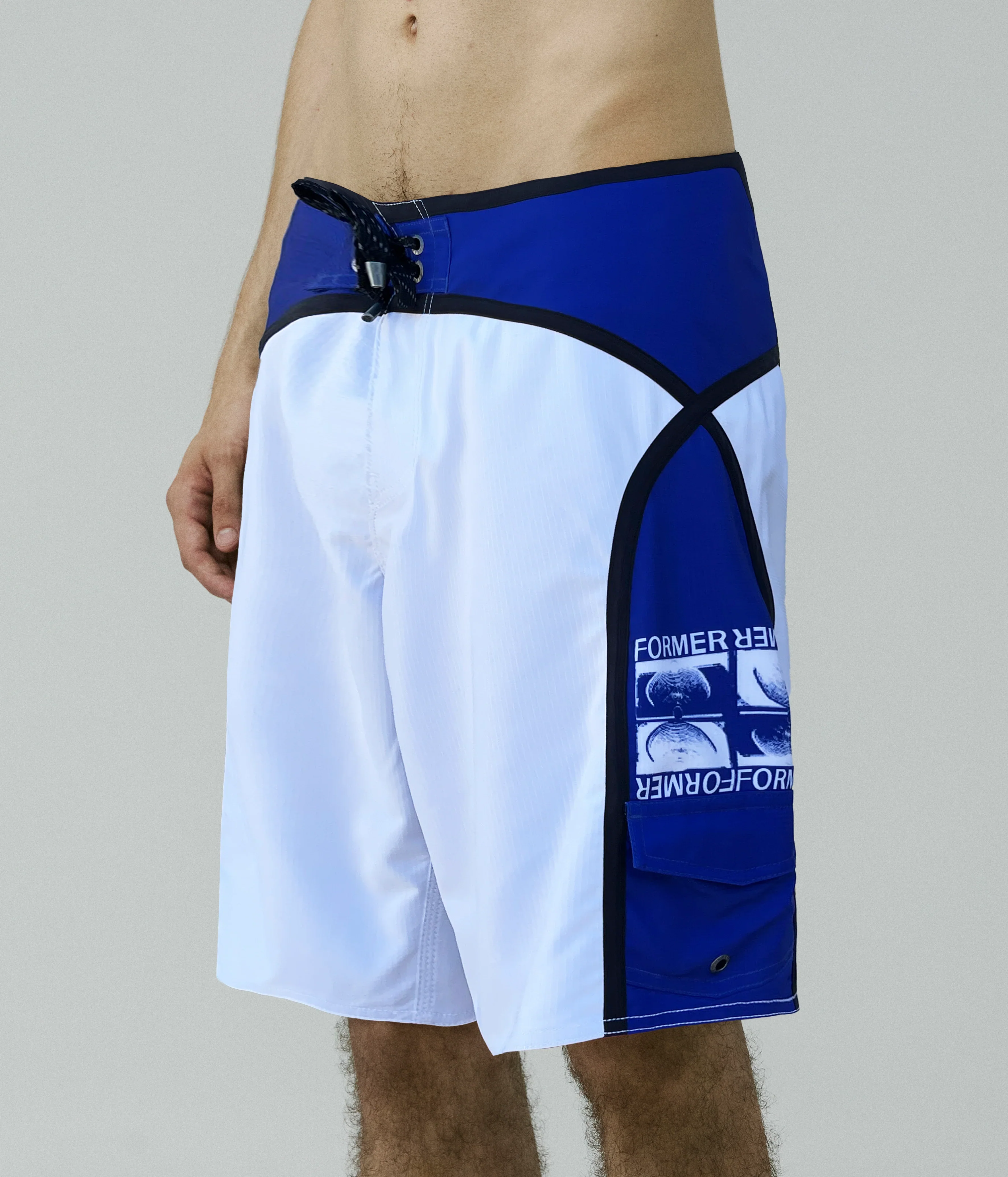 Chun 21" Trunk - White Blue - Image 3