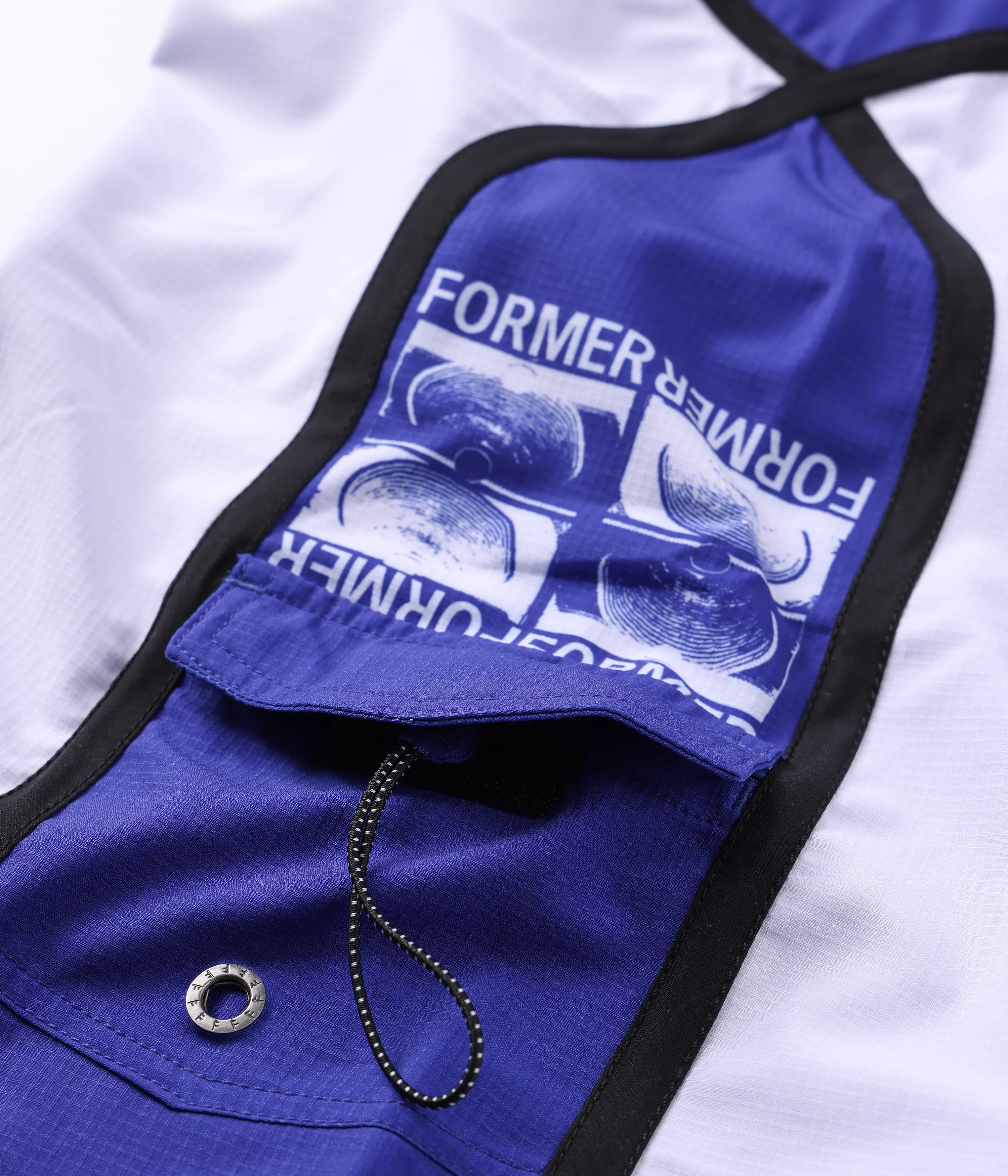 Chun 21" Trunk - White Blue - Image 4