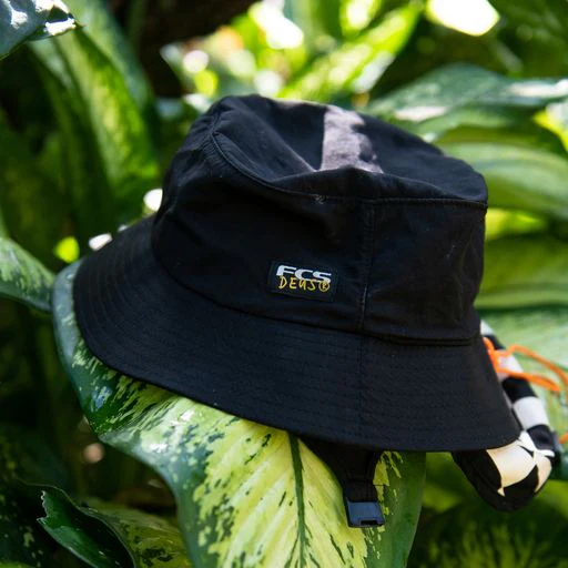 DEUS SURF BUCKET HAT BLACK - Image 2