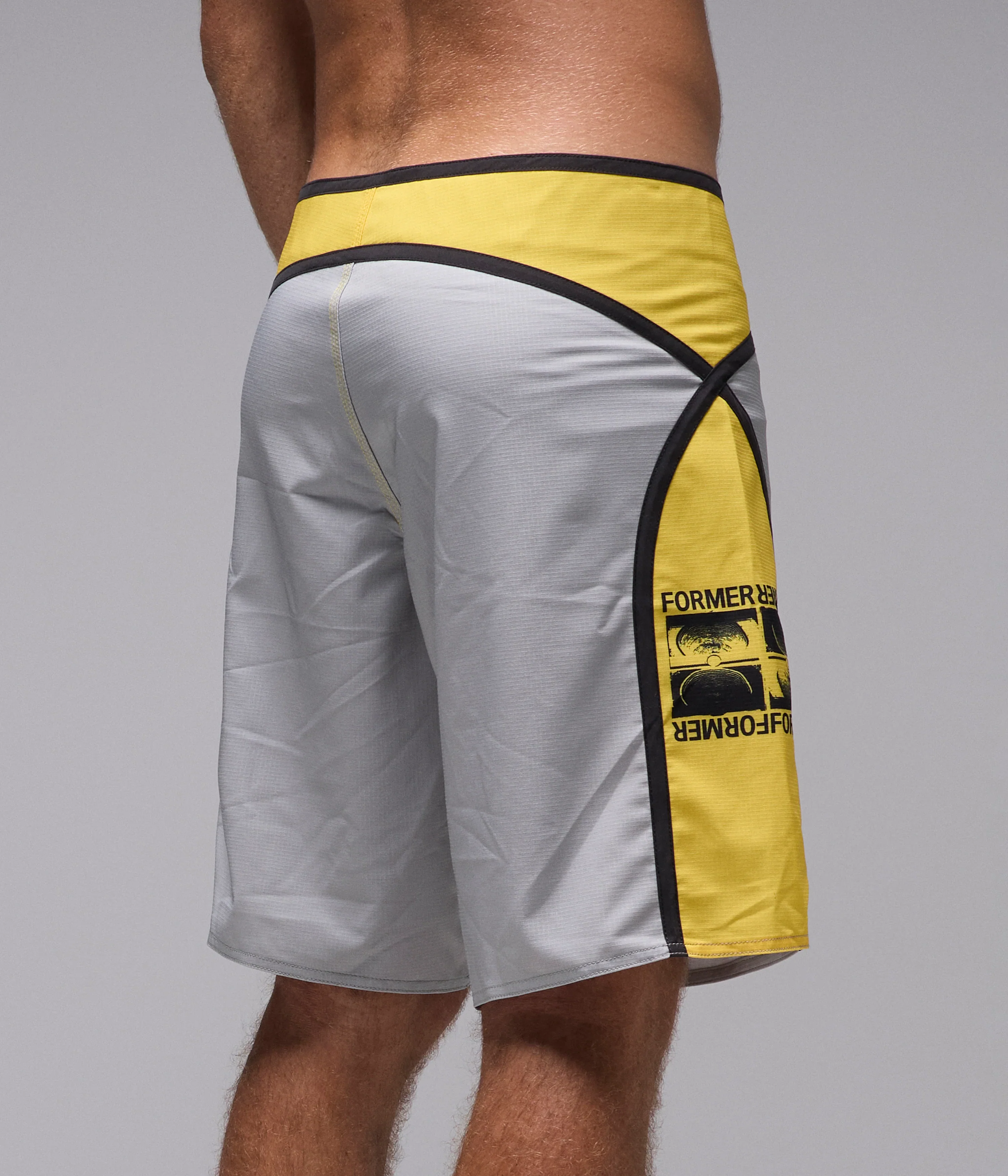 Former Chun 21" Trunk - Yellow - Image 5