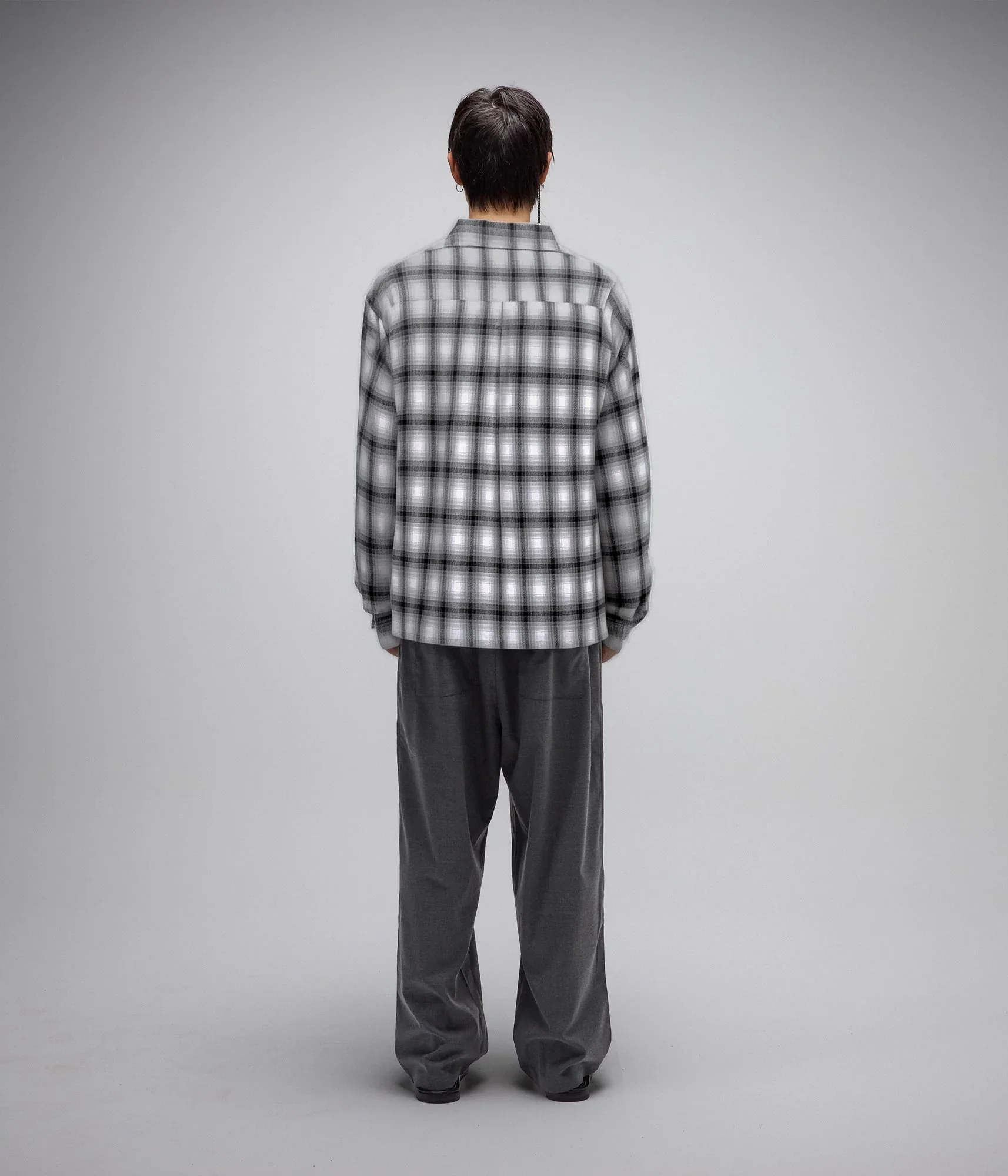 Former Vivian Flannel Long Sleeve Shirt - Grey - Image 5
