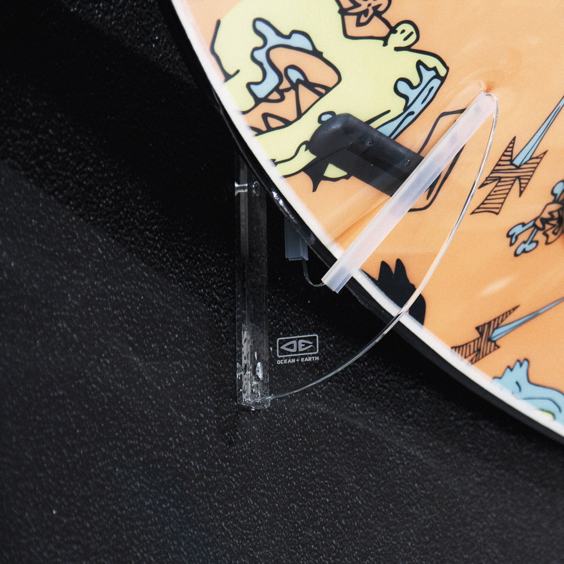 Invisible Wall Display Rack - Horizontal - Image 5