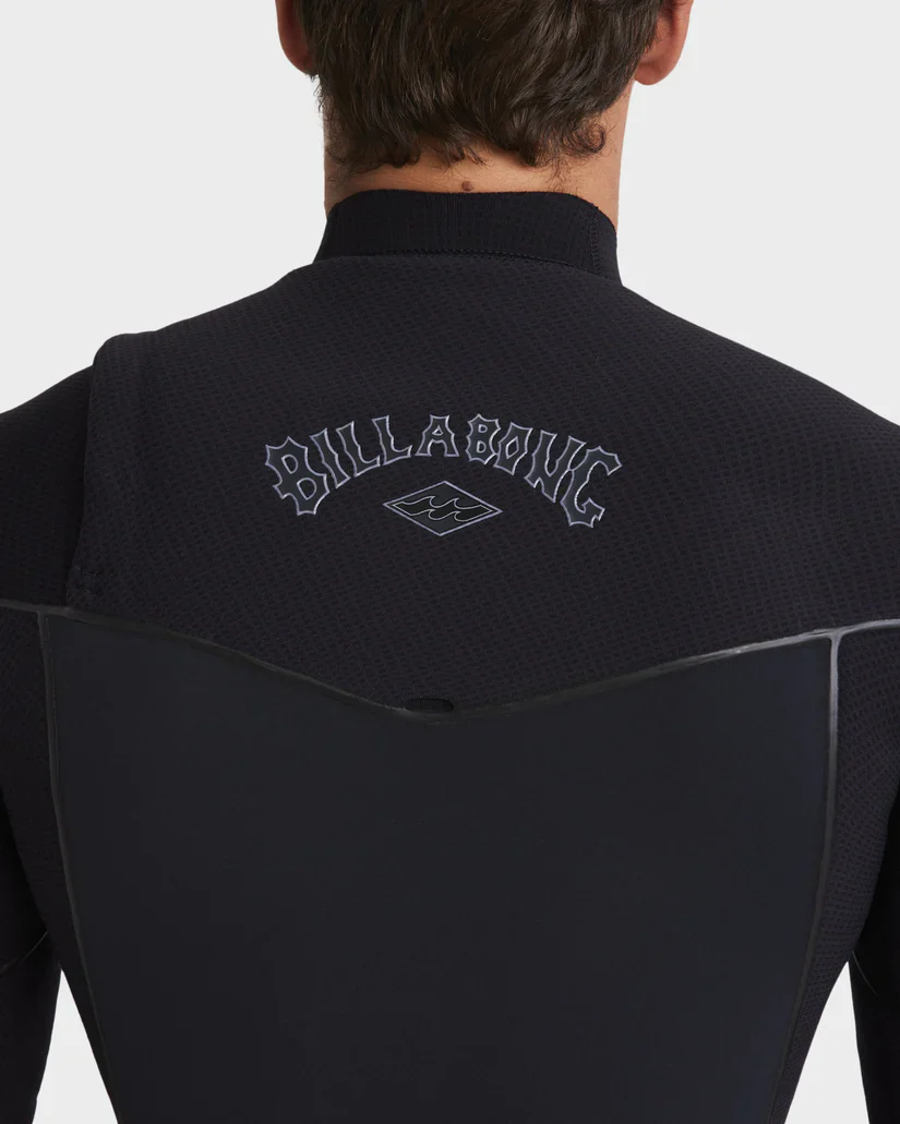 Mens 4/3mm Revolution Pro Chest Zip Steamer Wetsuit - Black - Image 3