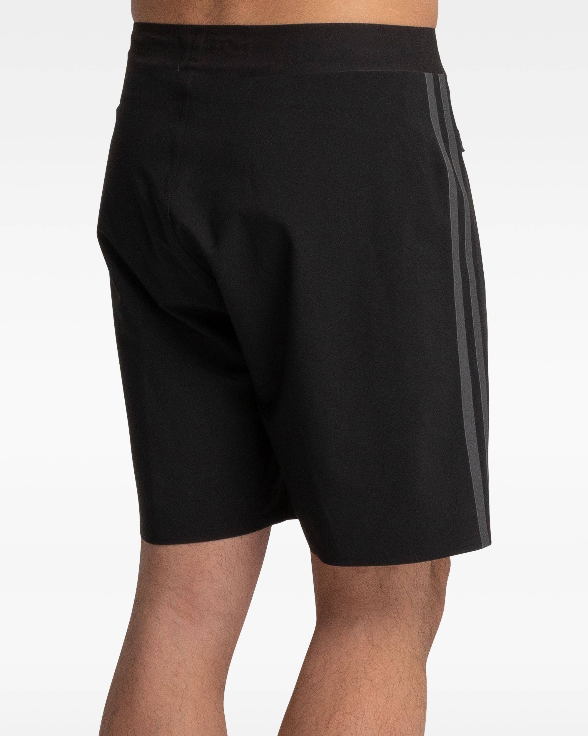 PHANTOM ALPHA BOARDSHORT - BLACK - Image 3