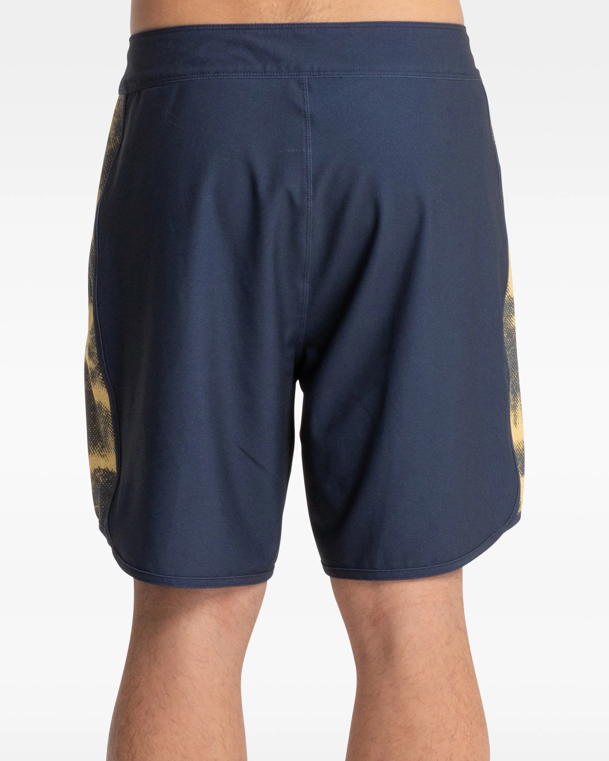 PHANTOM SWEEP CLICH B/SHORT - INDIGO - Image 3