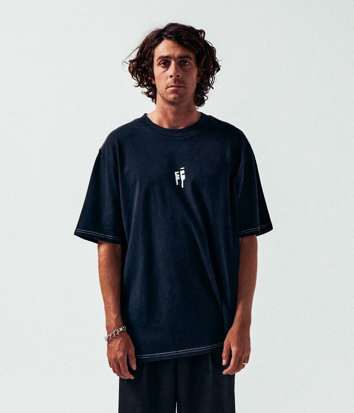 SKEWER OVERSIZED T-SHIRT - BLACK - Image 6