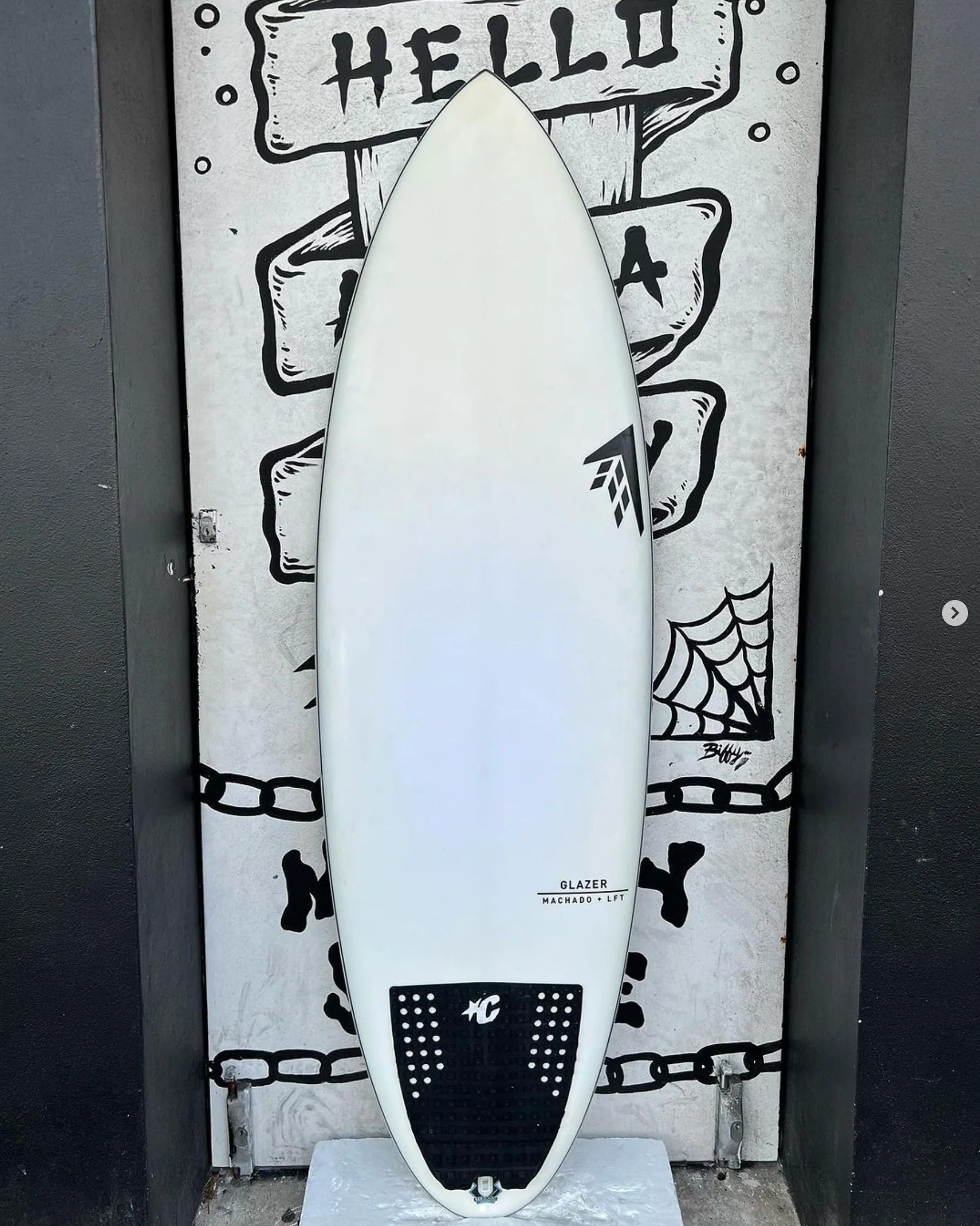 USED - 5'10 MACHADO GLAZER (38.6L)