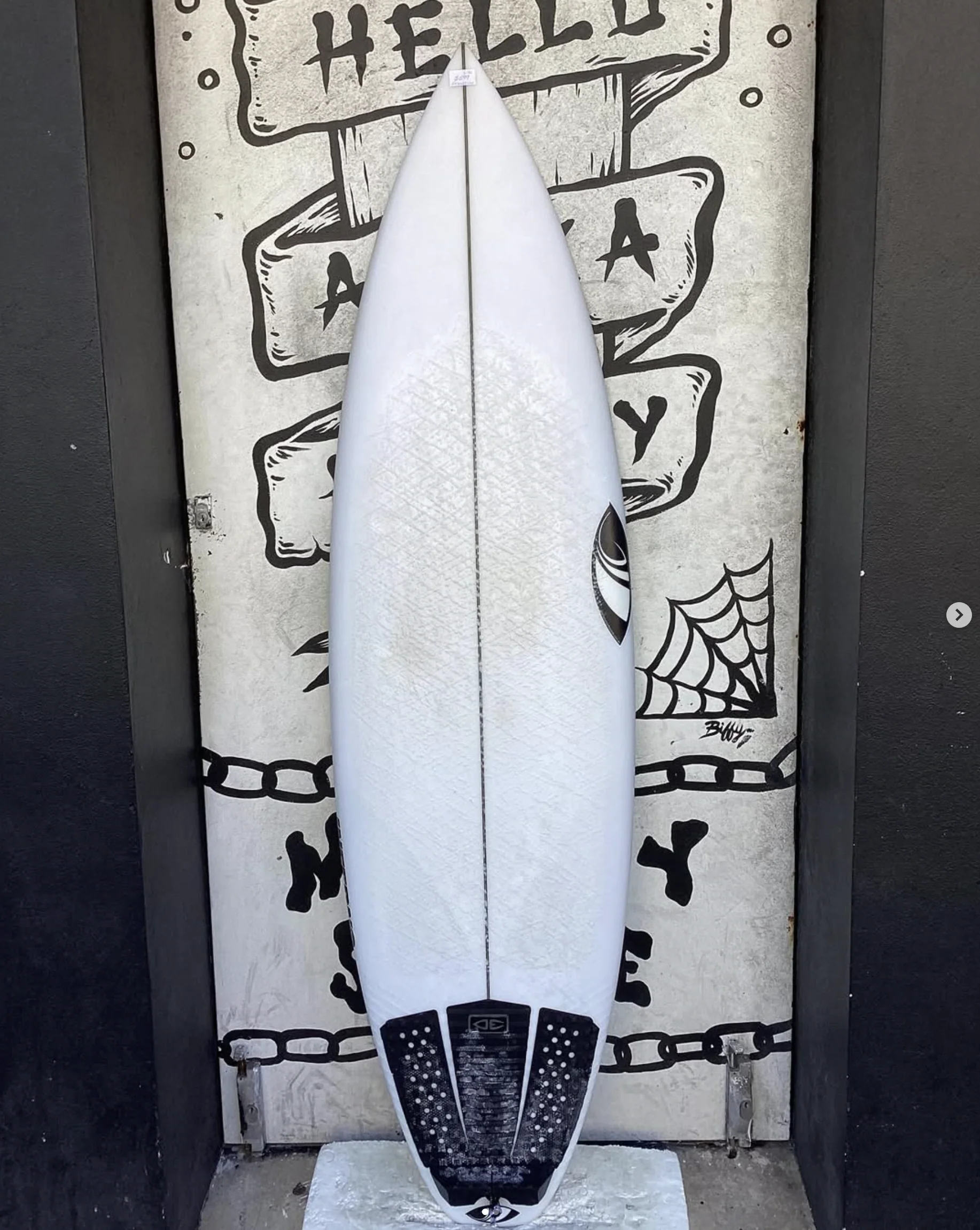 USED - 5'11 Inferno 72 28.8L