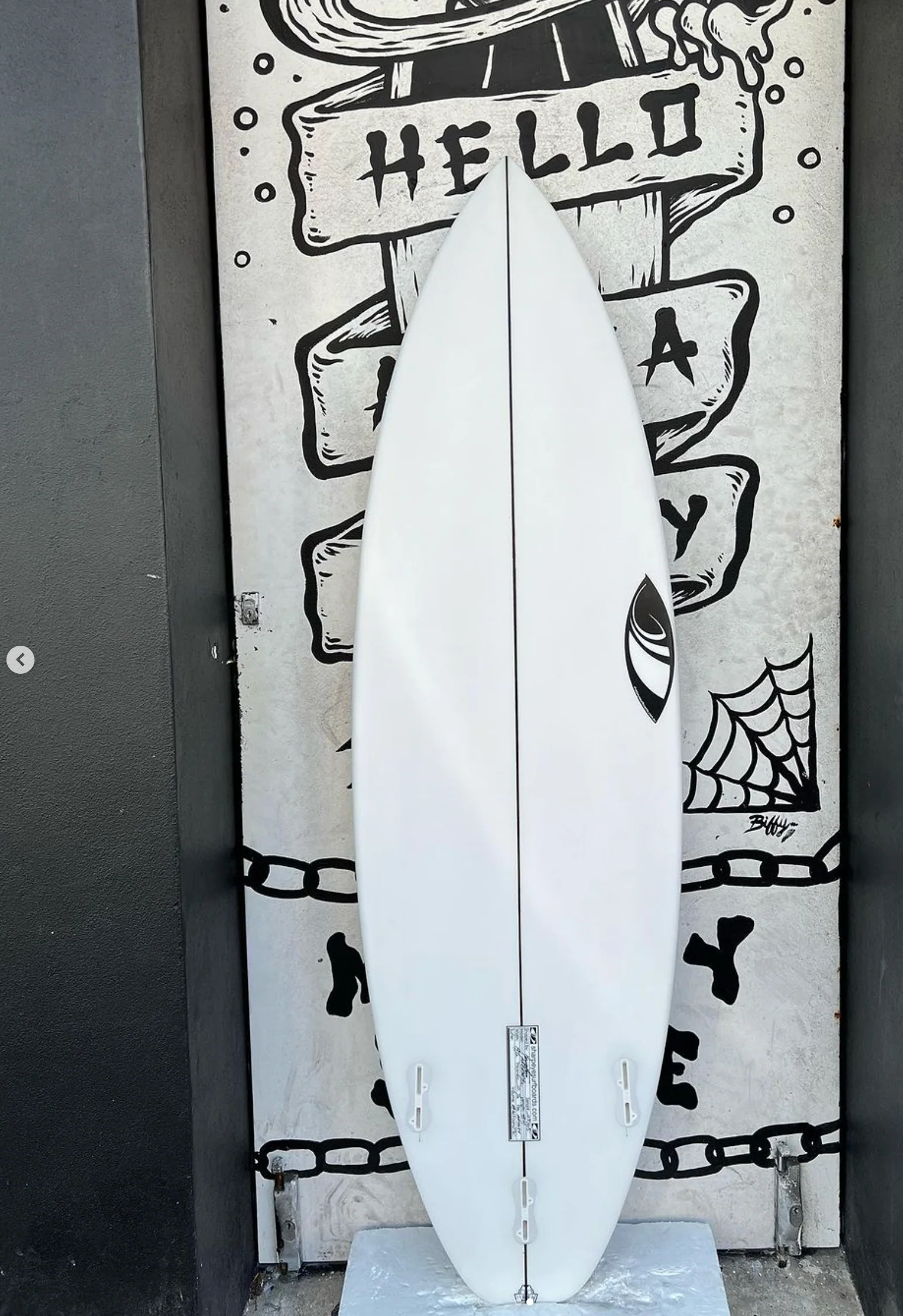 USED - 5'11 INFERNO 72 - 29.2L - Image 2