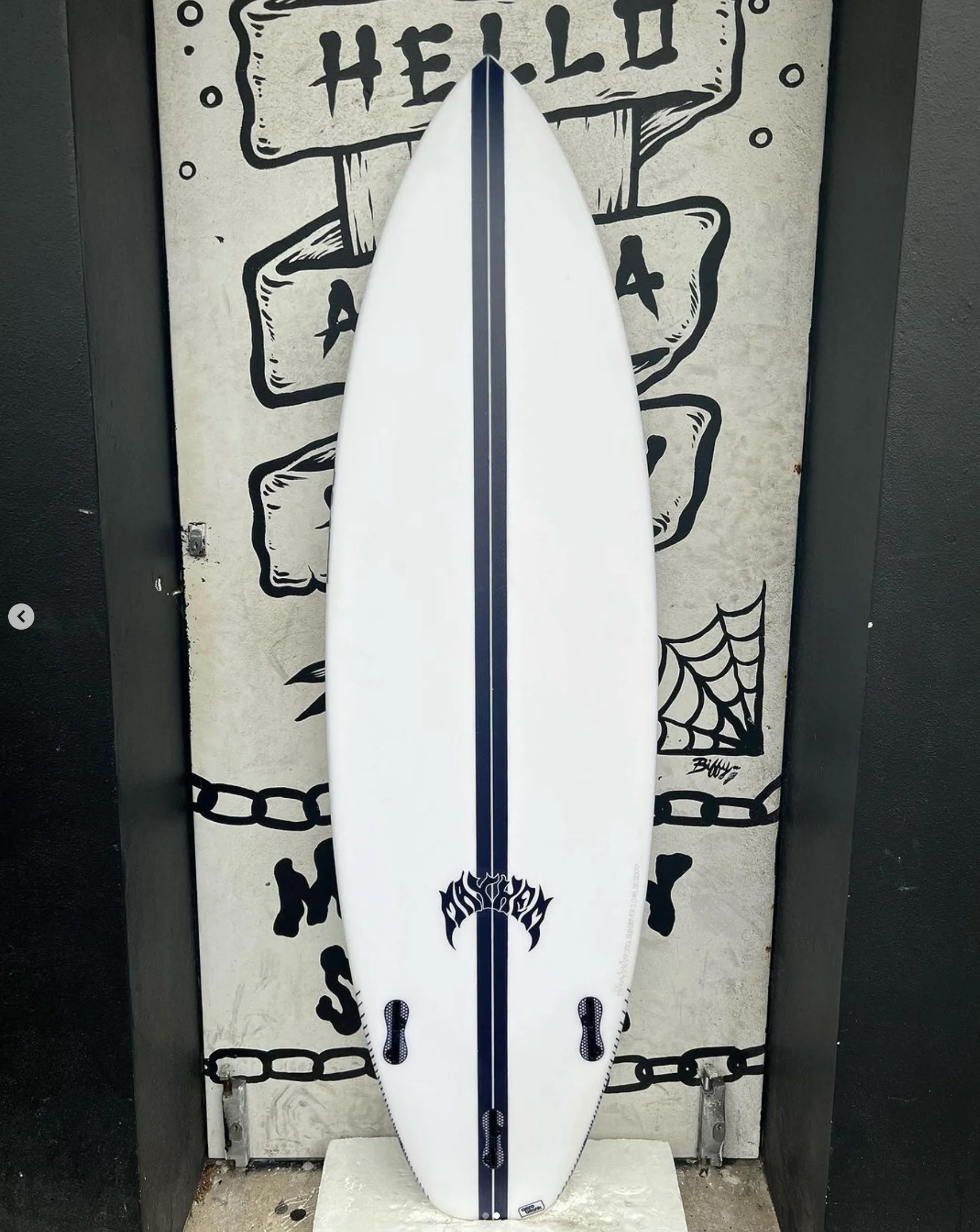 USED - 5'11 SUB DRIVER EPOXY (29.2L) - Image 2