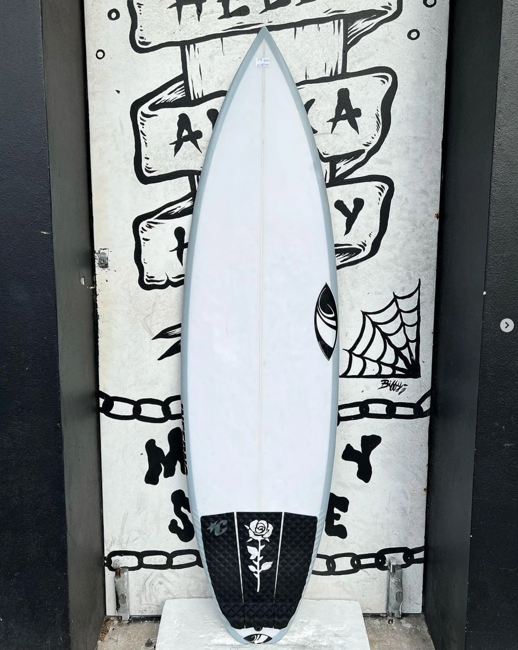 USED - 5'7 INFERNO 72 (23.4L)