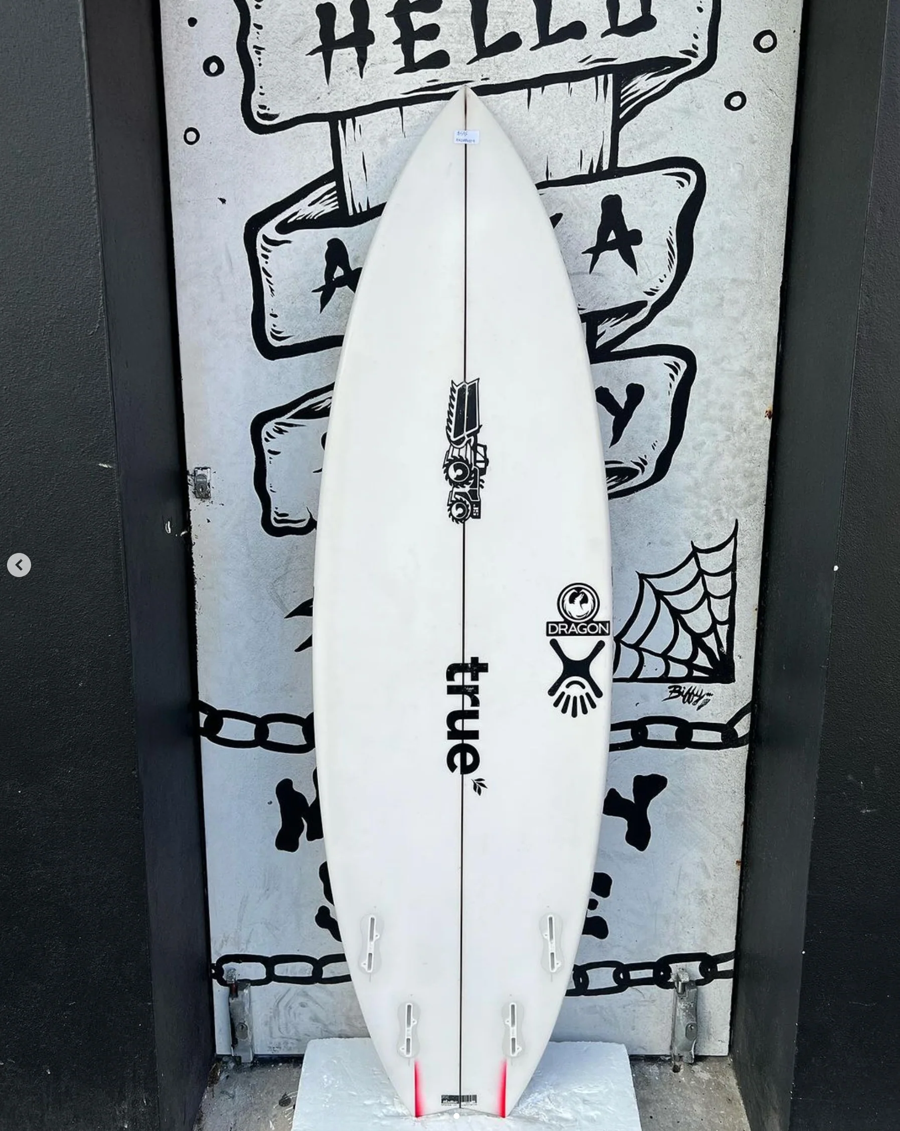 USED - 5'8 XERO QUAD (27L) - Image 2