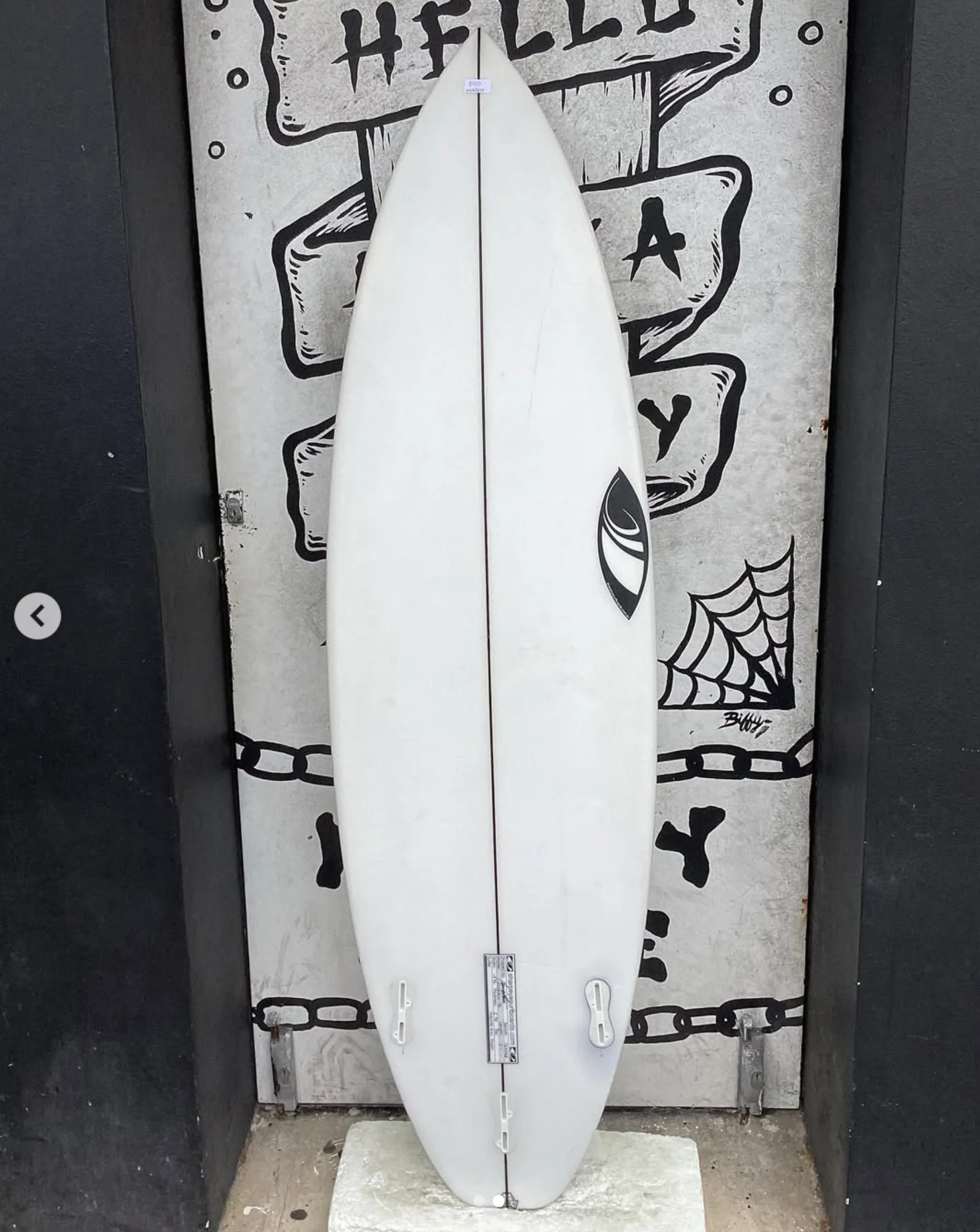 USED - 6'1 INFERNO 72 (31.2L) - Image 2