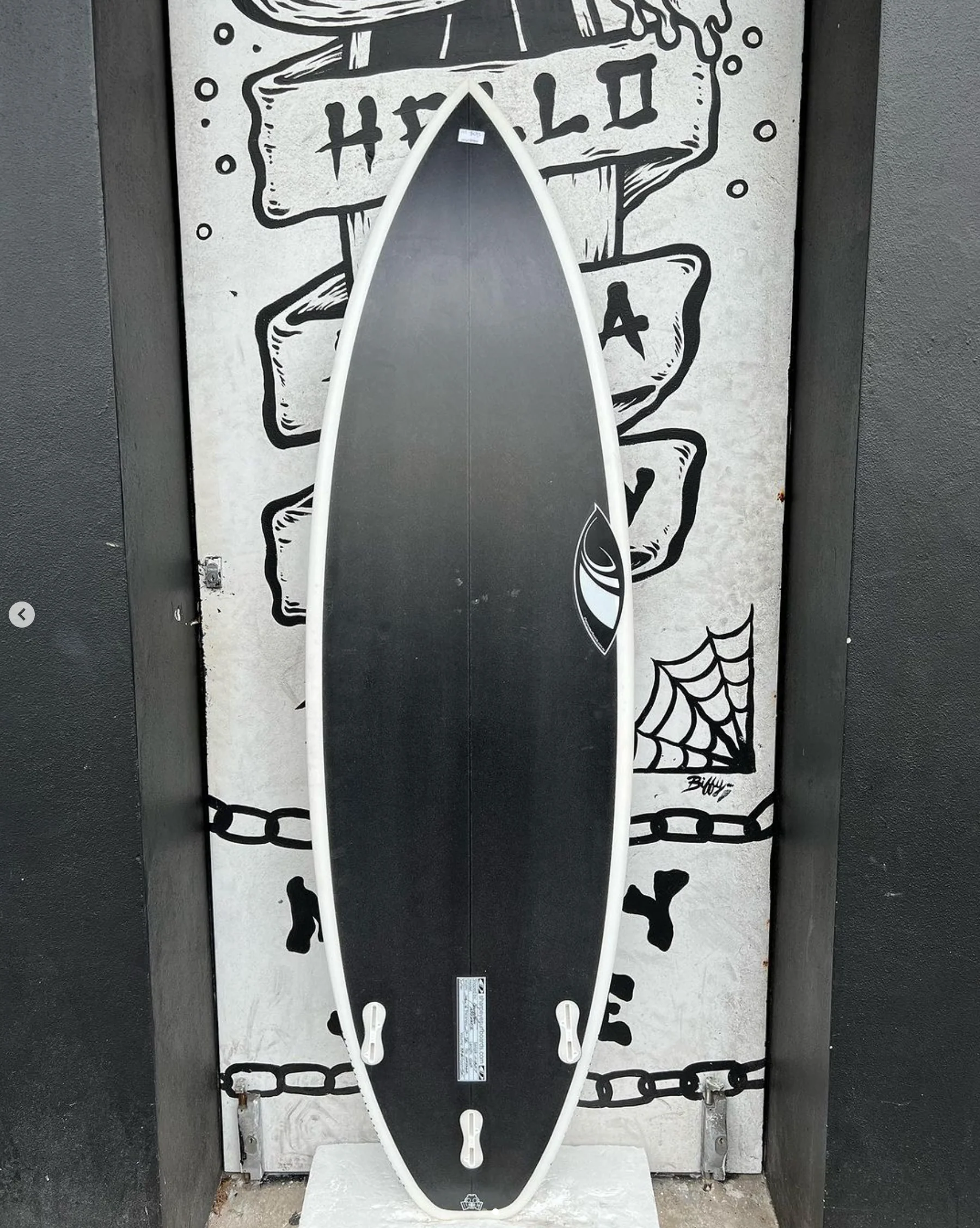 USED - 6'2 INFERNO 72 (33.4L) - Image 2